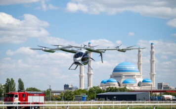 В Казахстане прошел показательный полет беспилотного аэротакси