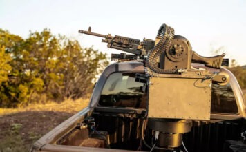 Роботизированная боевая система Bullfrog M240 может самостоятельно отслеживать и выцеливать людей