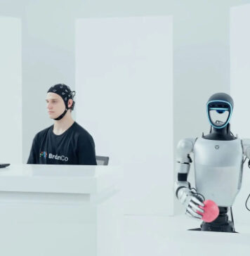 Китайская BrainCo представила платформу для управления роботами силой мысли