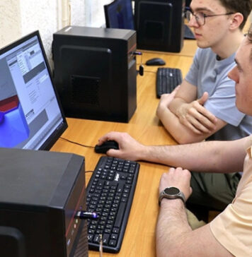 В Омске разработали модульные плиты для прокладки труб в болотистой местности