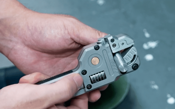 MakerPi переосмыслила разводной ключ &mdash; теперь это ключ, тиски и отвертка в одном инструменте