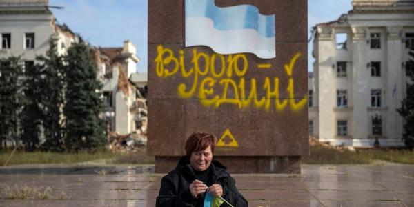 Центр города Херсон во время режима прекращения огня, 28 октября (Фото: REUTERS/Thomas Peter)