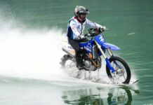 Глава китайской мотокомпании ZXMOTO проехал 40 километров по воде на собственном мотоцикле